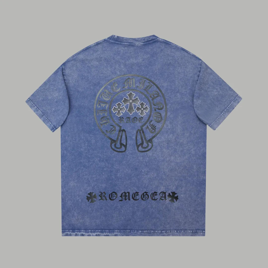 🅿️240 ✨CH✨🆕25SS spring and summer new style ✝Fresh rhinestone short sleeves Light luxury essential item for daily commuting for men and women Correct version Welcome to compare Detailed features · 280g 100% pure cotton double yarn jersey fabric · Custom dyed in the same vat, special thickened 32 count double-ply 1X1 thread · Imported Australian pearlescent diamonds✝patterns➕hardware nuts are stamped at high temperature. Ready-made garments are dyed, then faded and fried with snowflakes and frayed. Then washed to make them look old. General washing improves the effect · Double-needle stitching and seam-crossing process · Original main mark washed tag brand moisture-proof paper packaging Color: black/green/red/blue Size: S/M/L/XL